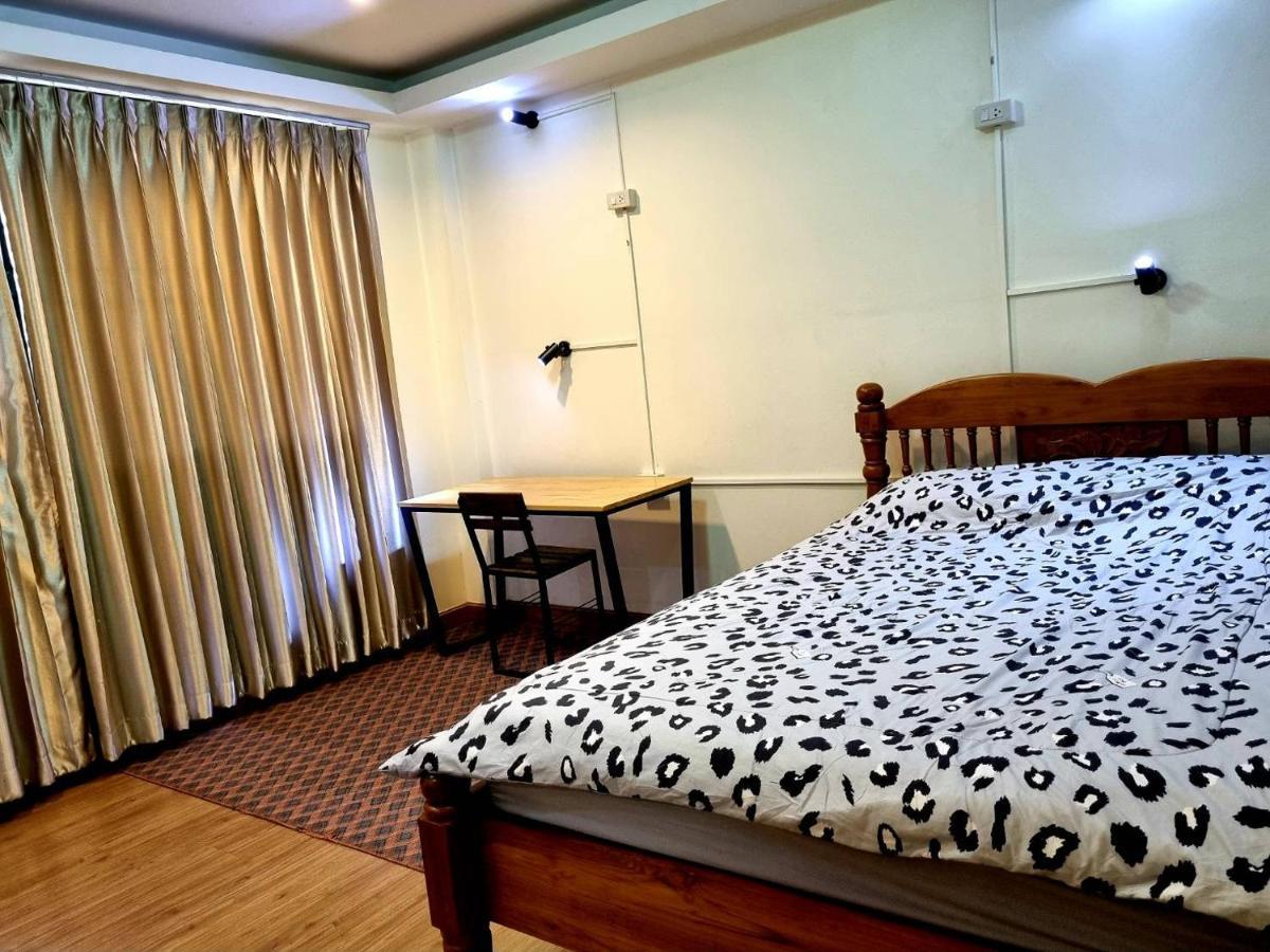 T2B Hostel Chiang Mai Eksteriør bilde